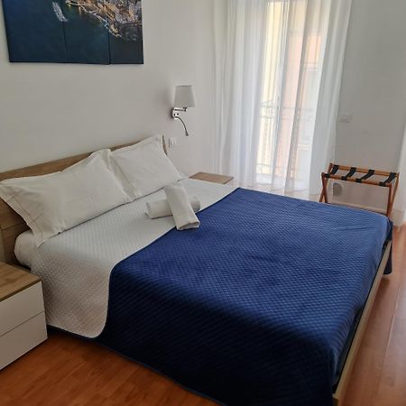 Mare Fuori B&B Salerno Ngoại thất bức ảnh