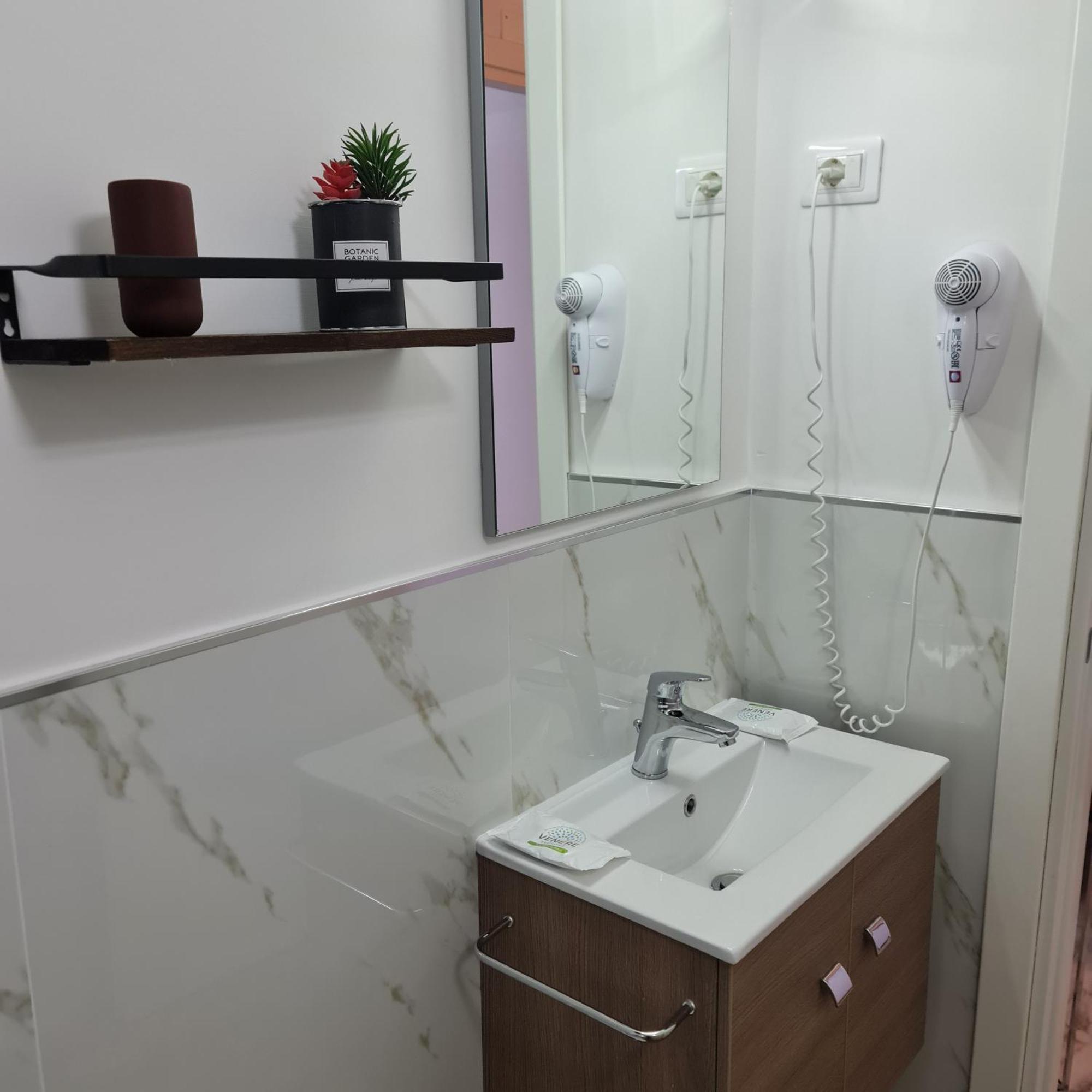 Mare Fuori B&B Salerno Phòng bức ảnh