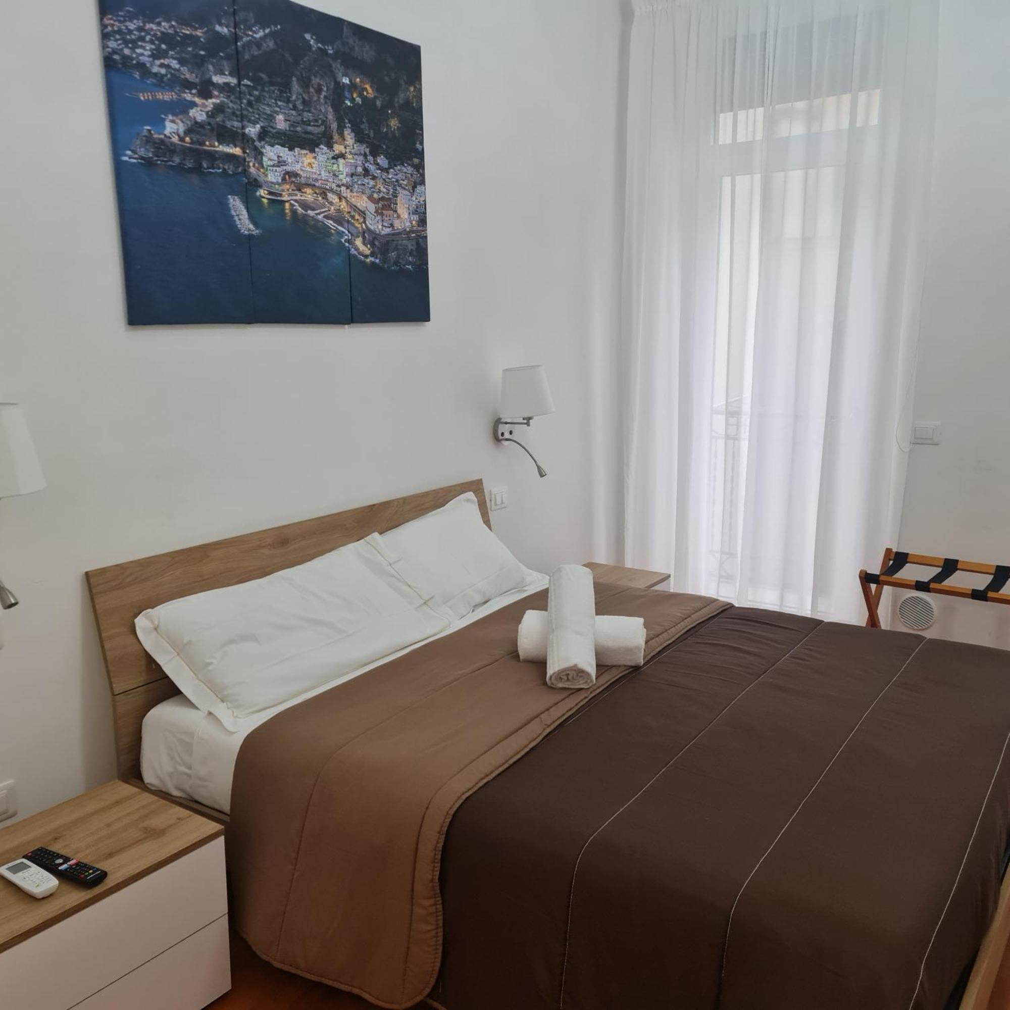 Mare Fuori B&B Salerno Ngoại thất bức ảnh
