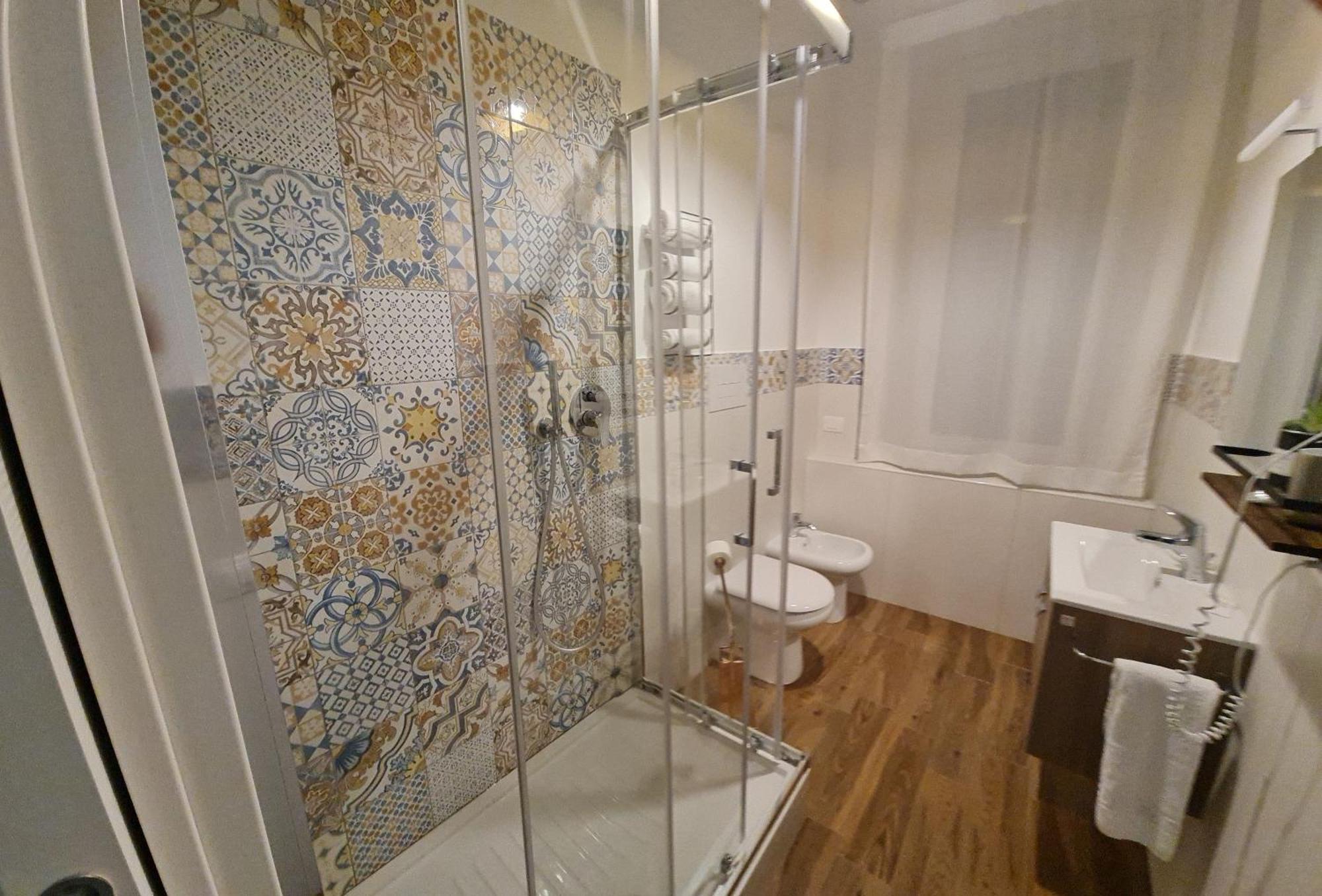 Mare Fuori B&B Salerno Ngoại thất bức ảnh